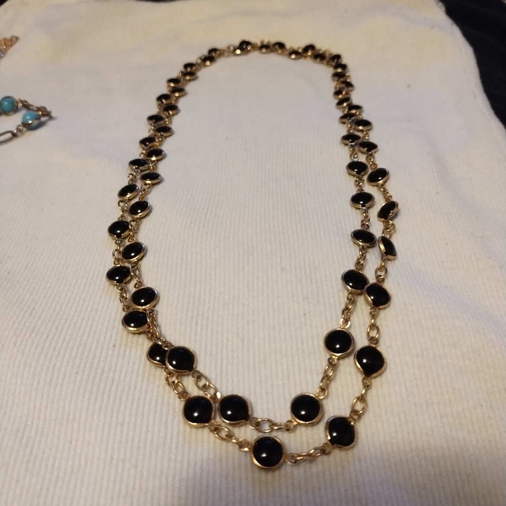 Set Of 3 Station Style Necklaces And A Bracelet - Picture 9 of 10